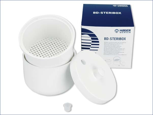 BD-Steribox Behälter für die Desinfektion, praktisch für Kleinteile wie Bohrer und Diamanten. Mit Öffnung im Deckel und herausnehmbarem Sieb zum Abspülen des Inhalts - online kaufen bei SDC-Dental