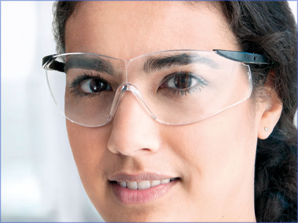 <strong>Hager & Werken H&W Classic</strong><br>Formschöne und komfortable Schutzbrille
