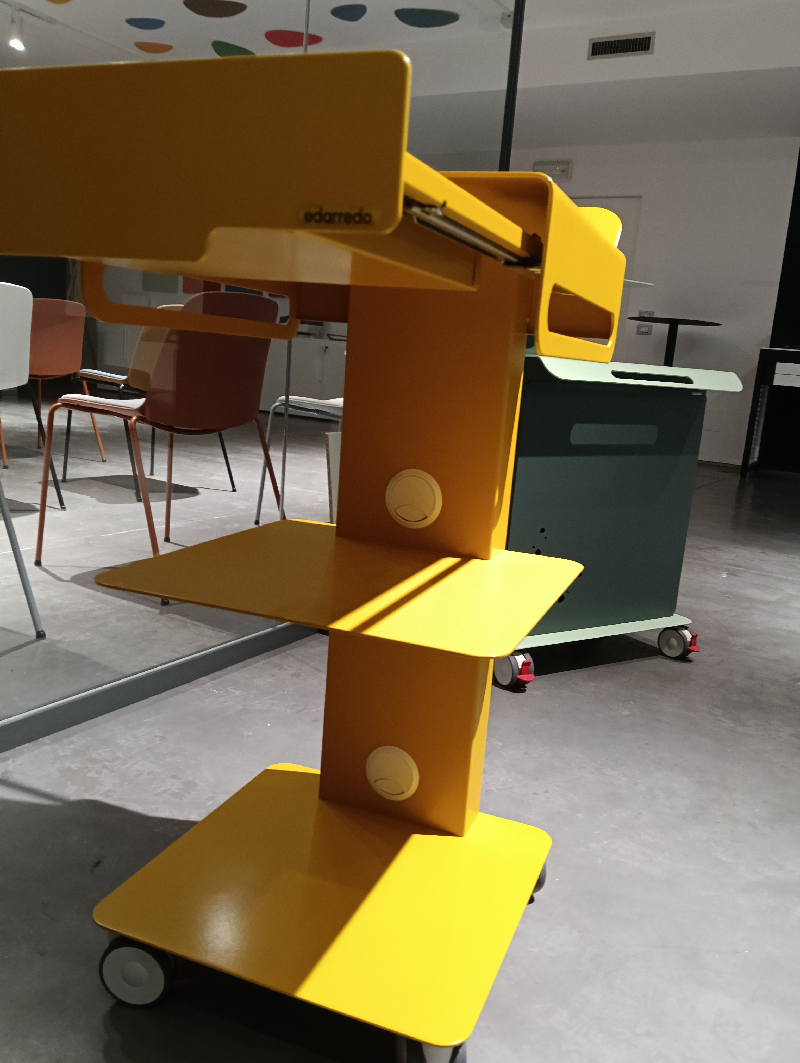 Edarredo Flexi Cart Praxiswagen aus Stahl Dental mit Steckdosen & Schublade