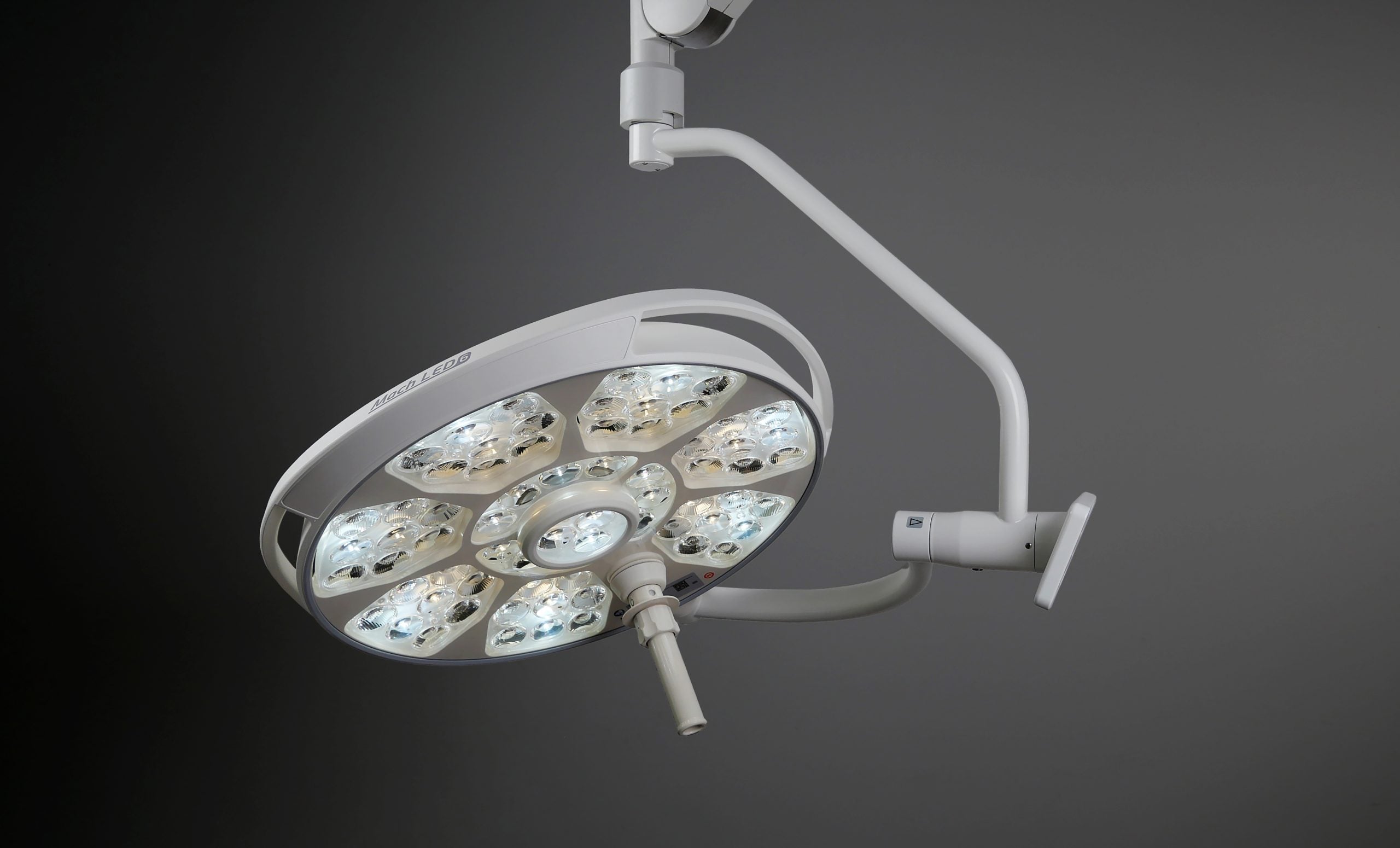 <strong>Mavig LED6 MC<br>LED Operationsleuchte</strong><br>160.000 Lux