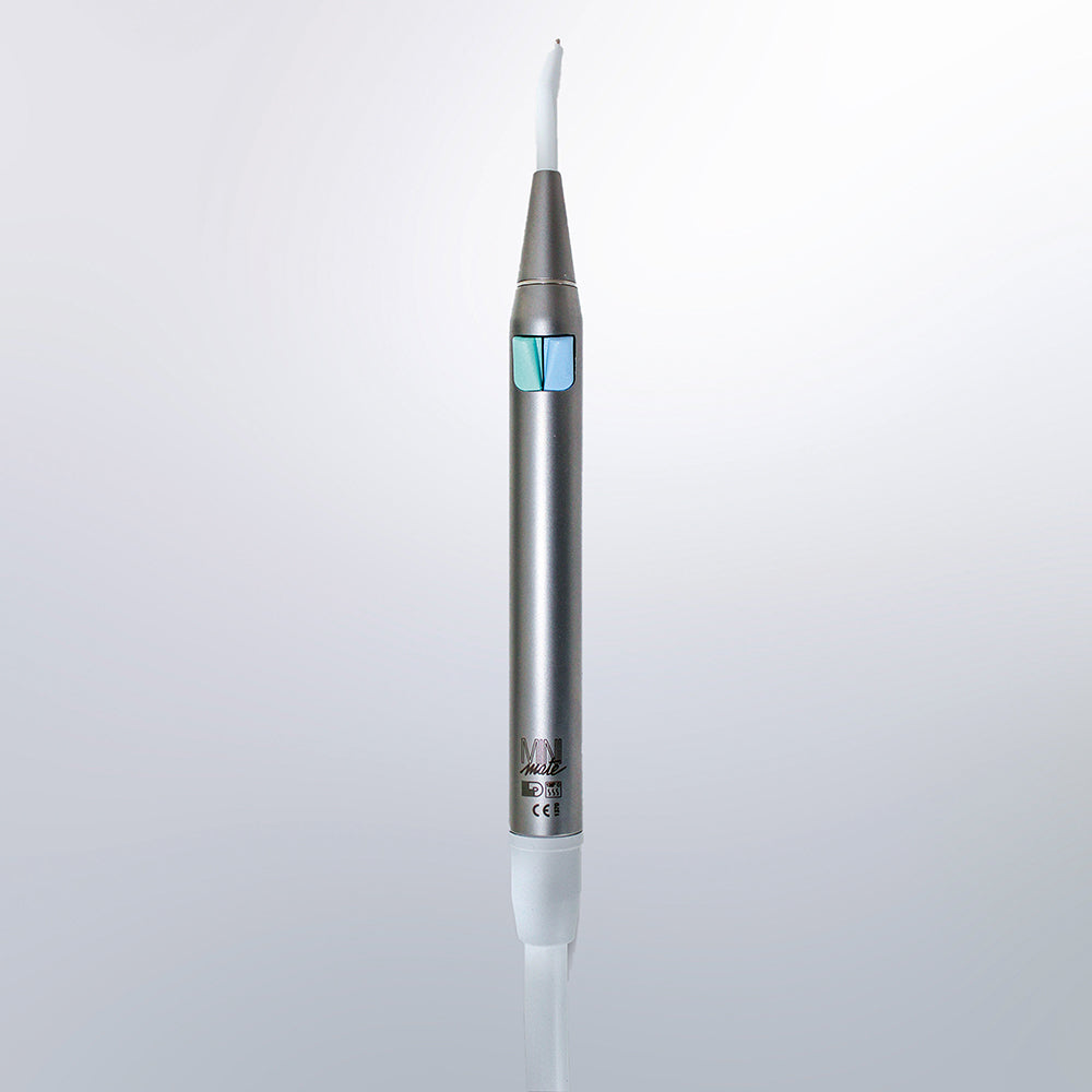 Luzzani Minimate® 3F-Funktionsspritze – Kompakte 3-funktionale Funktionsspritze mit präziser Steuerung für den professionellen Einsatz in der Zahnmedizin