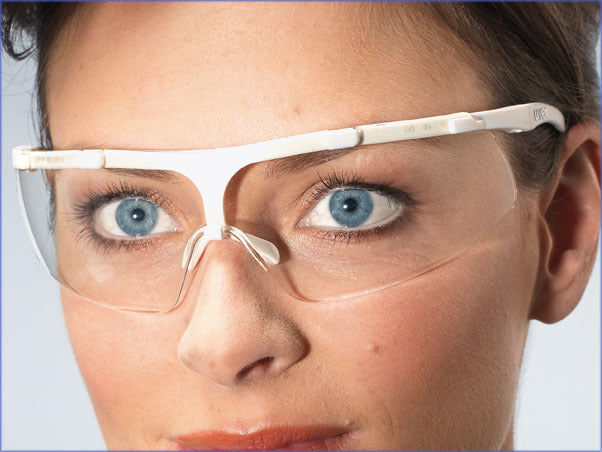 <strong>Hager & Werken iSpec® Slim Fit</strong><br>uvex Schutzbrille für beste Rundumsicht
