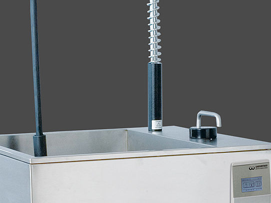<strong> Wassermann Ausbrühautomat Wapo-Ex 12 II</strong><br>brüht 12 Küvettenhälften