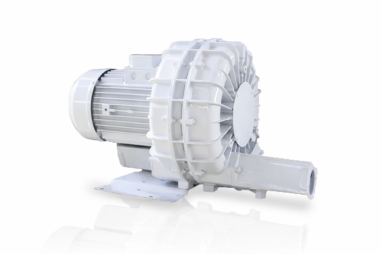 <strong>Cattani Medio-Jet 2V Trocken- Absauganlage</strong><br>Chirurgie<br> 5 Behandler