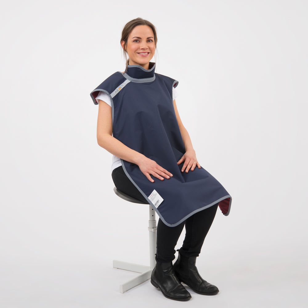 <strong>Mavig RD644 Dentalschürze mit Kragen</strong><br>Mit Schilddrüsenschutz für Aufnahmen im Sitzen