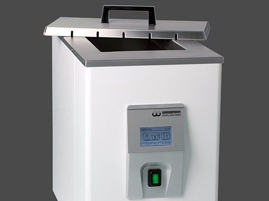 <strong> Wassermann Polymerisationsautomat Wapo-Mat III</strong><br>Für 9 Küvetten